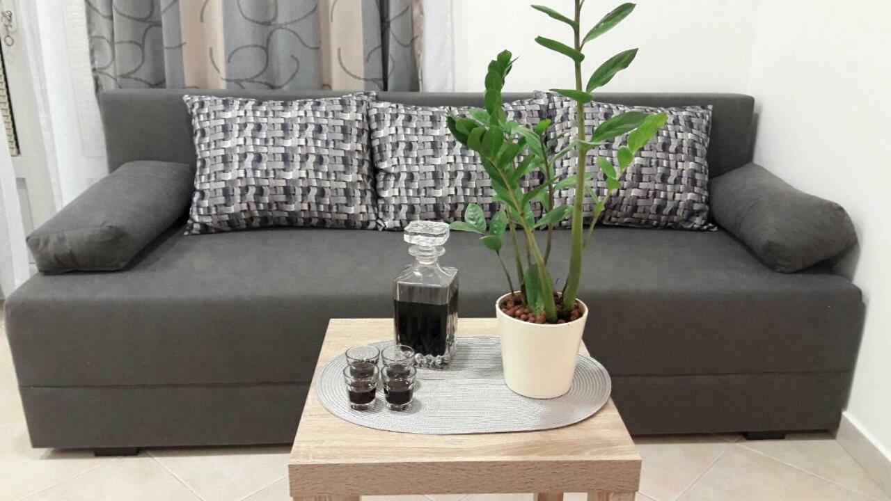 Apartment Smodlaka Dugopolje Eksteriør billede